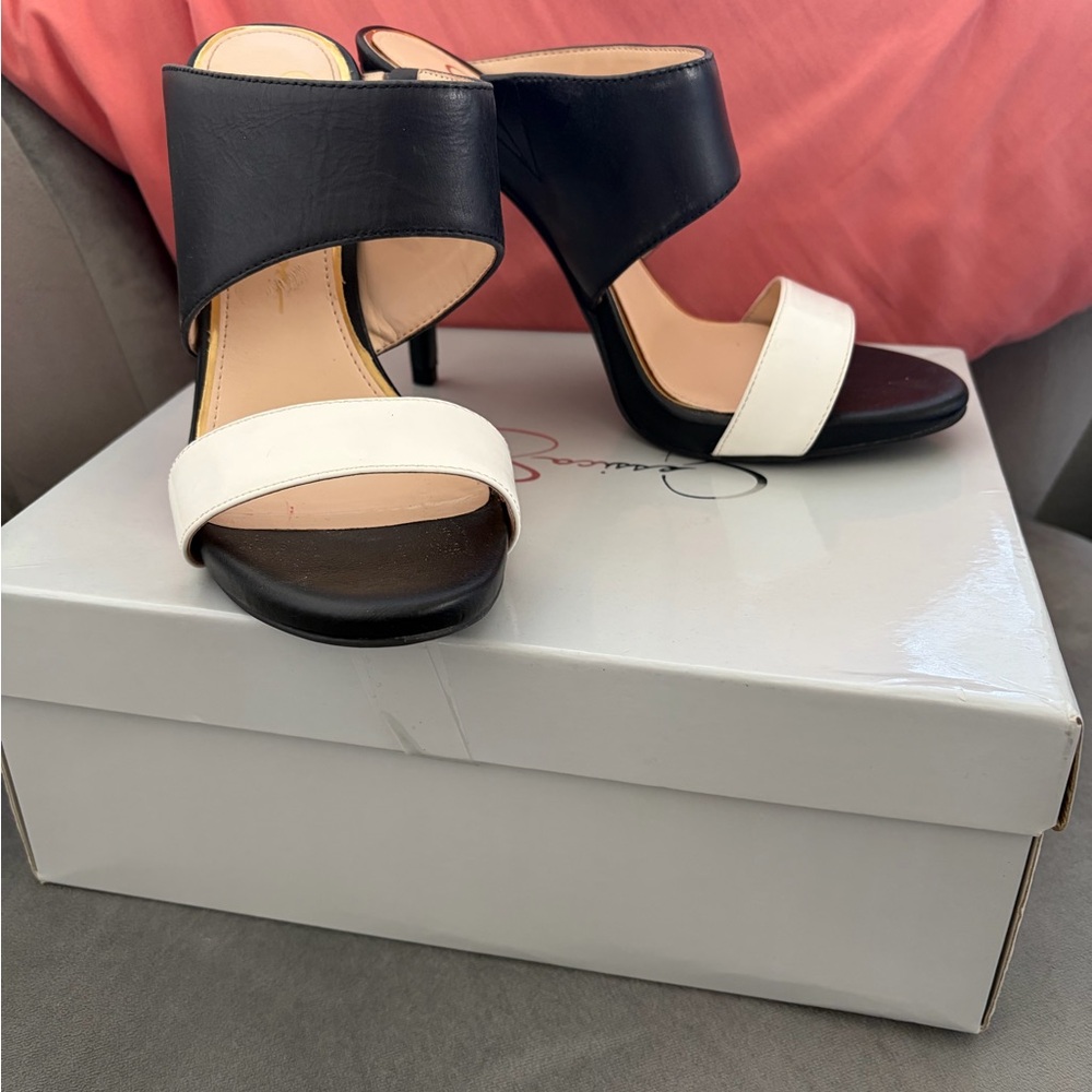 Jessica Simpson Black and White Heels